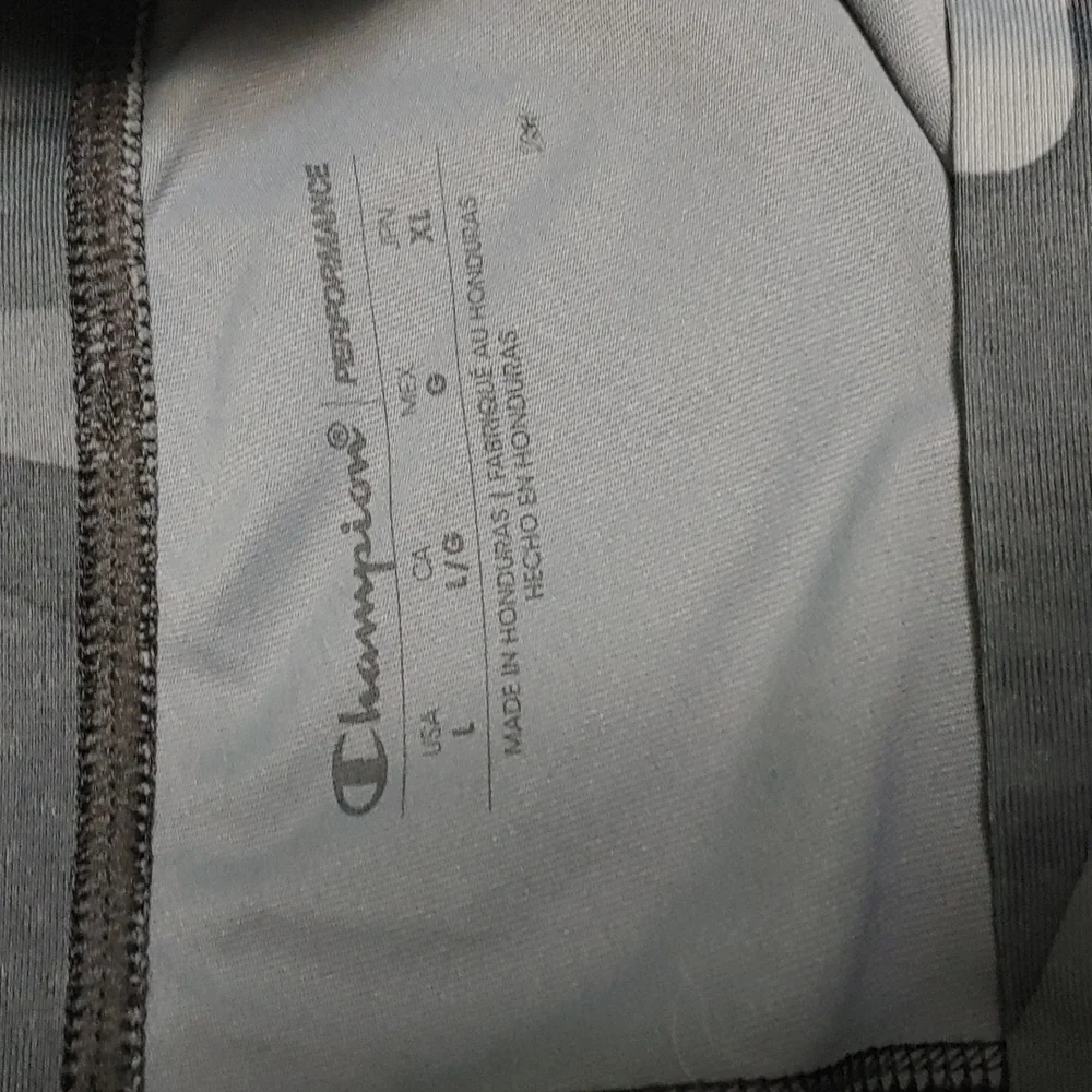 Champion Camo Leggings- L - Picture 2 of 4